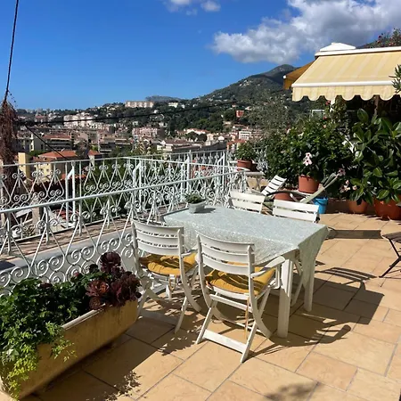 Διαμέρισμα Terrace, Panoramic View, Quiet Area Μεντόν
